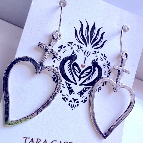 NWT Tara Gasparian Divine Silver Heart Earrings - Picture 3 of 5